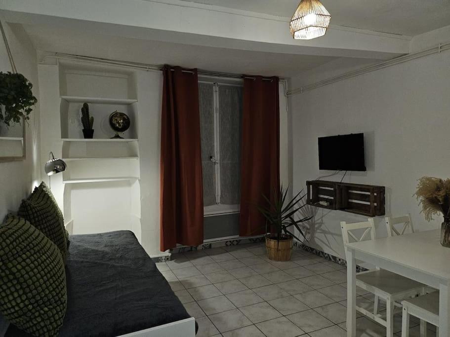 1-Centre-Ville Studio 25M2 Box A Bagages Gratuits Carcassonne Eksteriør bilde