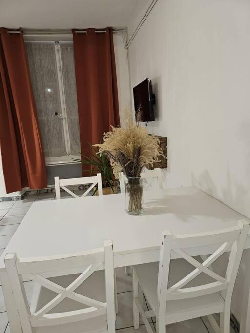 1-Centre-Ville Studio 25M2 Box A Bagages Gratuits Carcassonne Eksteriør bilde