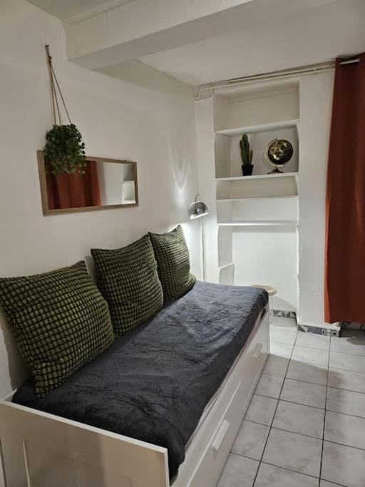 1-Centre-Ville Studio 25M2 Box A Bagages Gratuits Carcassonne Eksteriør bilde