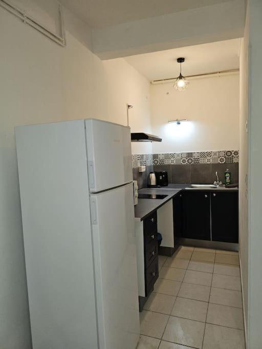 1-Centre-Ville Studio 25M2 Box A Bagages Gratuits Carcassonne Eksteriør bilde